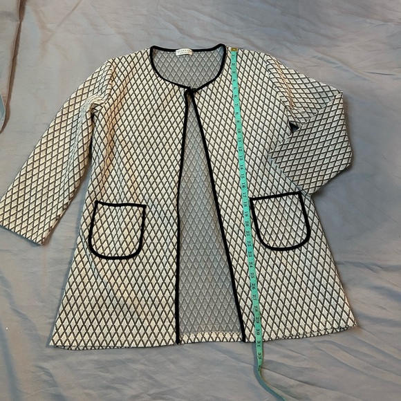 Black and White Quilted Blazer with Round Collarless Neckline - Picture 3 of 6